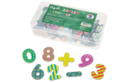 Magnetické číslice a symboly, farebné, 3 x 4,3 cm, 90 ks